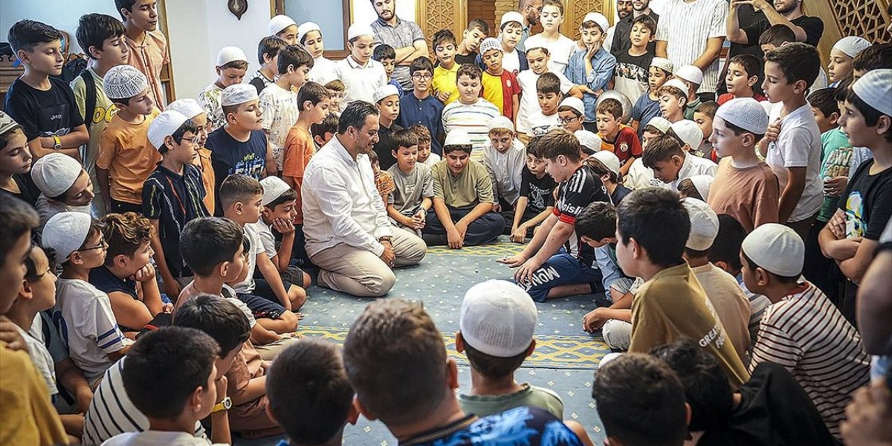 İstanbul'da Yaz Kur'an Kurslarına 250 Binden Fazla Öğrenci Katıldı