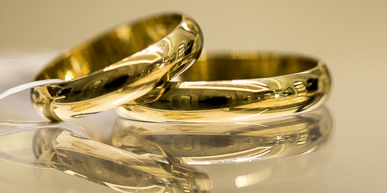 Aile Yılı Kapsamında Belediyelerden Genç Çiftlere Destek