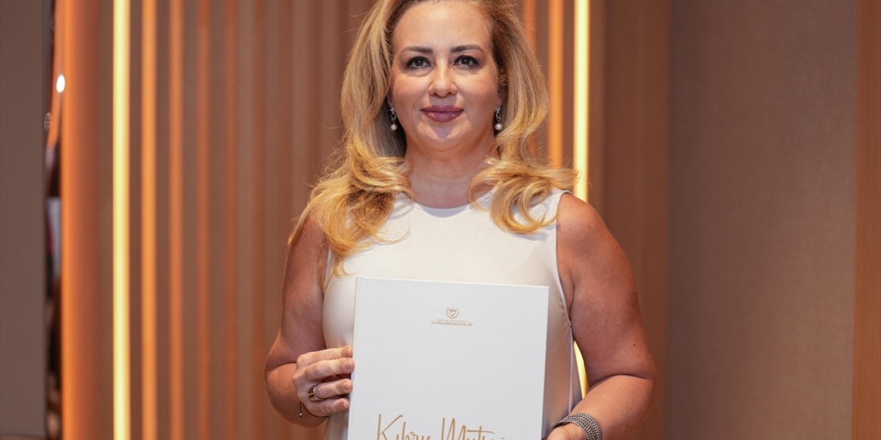 Sibel Tatar, "Gelenekten Geleceğe Kıbrıs Mutfağı" Kitabını ve Gastronomi Alanındaki Çalışmaları Anlattı