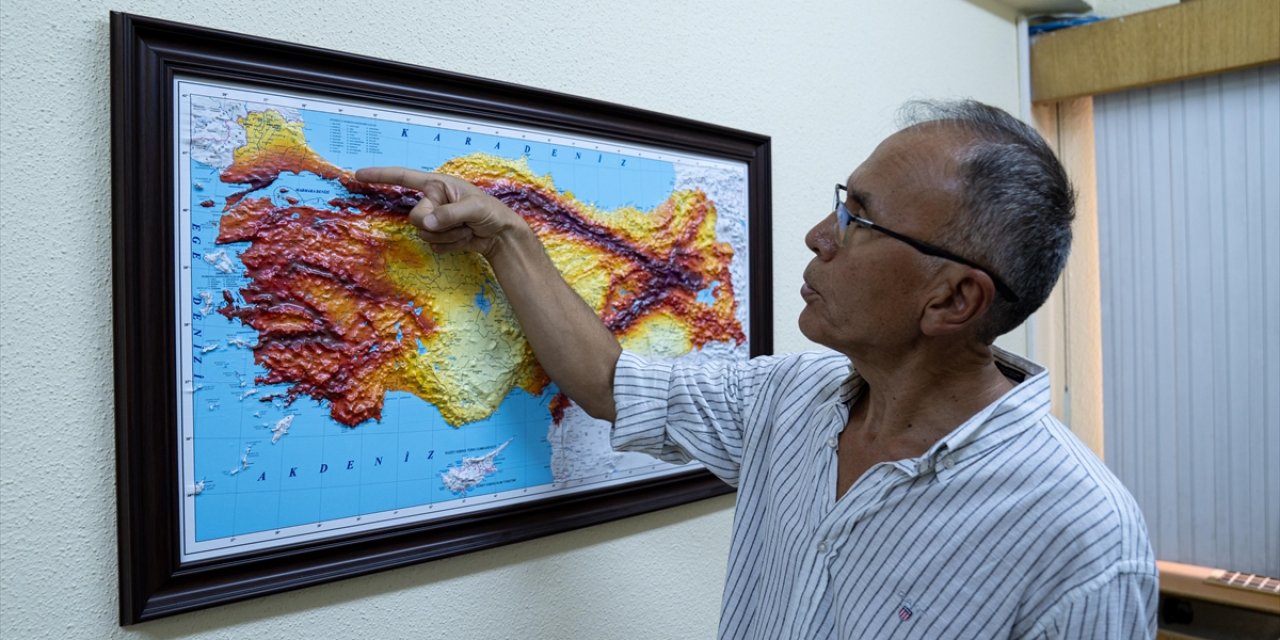 Türkiye, 17 Ağustos Depreminden Bu Yana 448 Bin Kere Sallandı