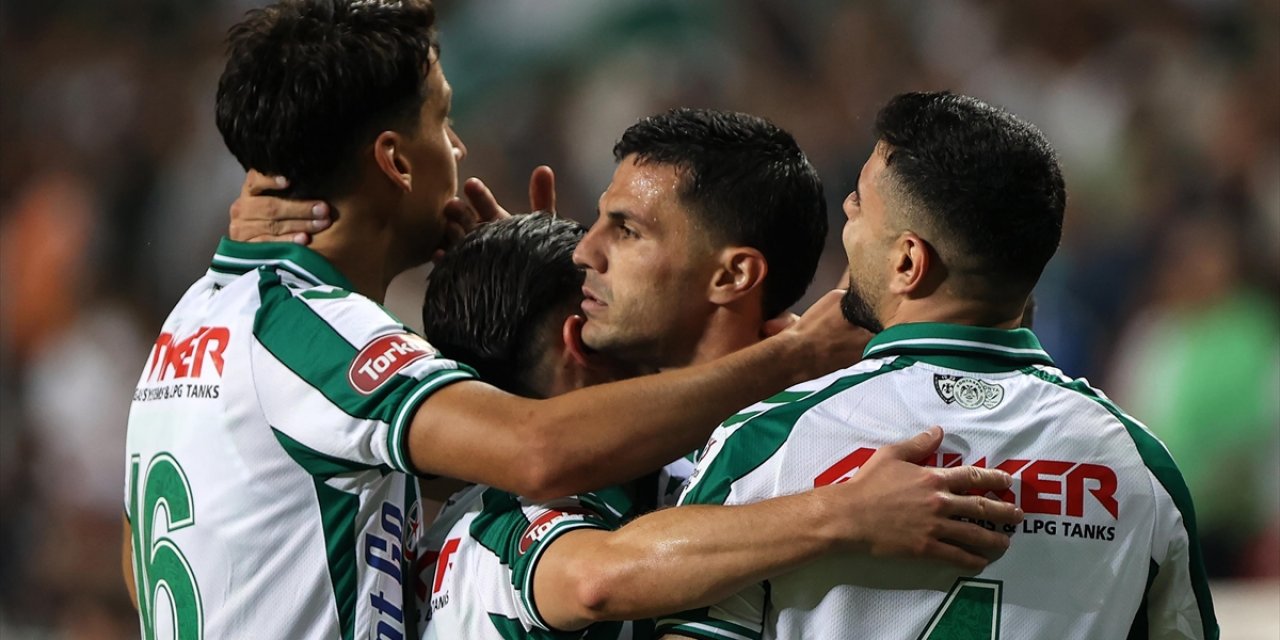 Tümosan Konyaspor, Konuk Ettiği Gaziantep Fk'yi Mağlup Etti