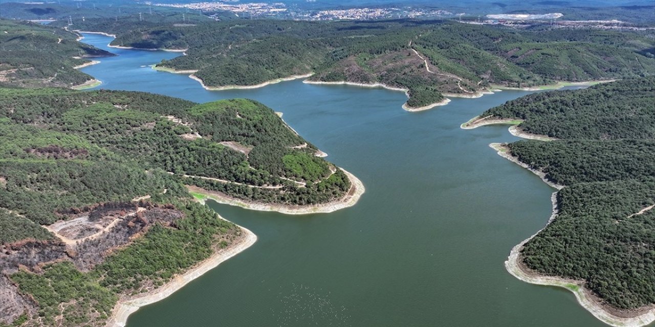 İstanbul'da Baraj Doluluk Oranı Son Bir Ayda Yüzde 13 Azalarak Yüzde 45,21'e Düştü