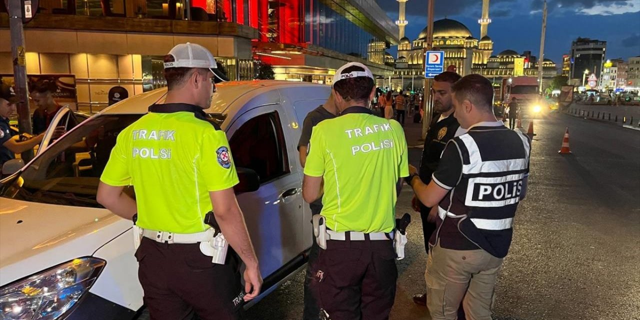 "Huzur İstanbul" Uygulamasında 705 Kişi Gözaltına Alındı