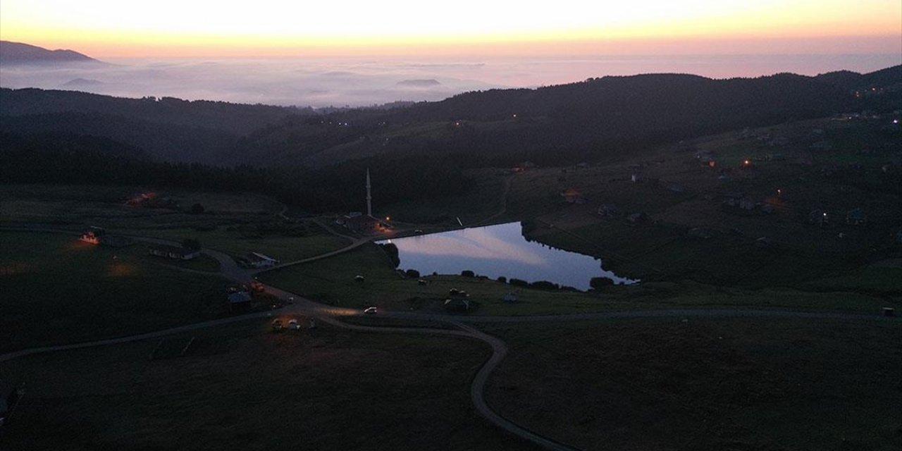 Hırsafa Yaylası Gün Batımında Görülmeye Değer Manzaralar Sunuyor