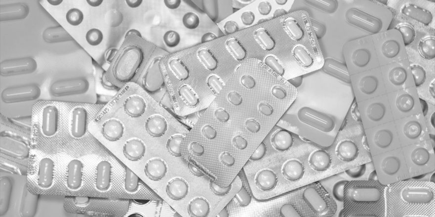 Tanınmış Üniversiteler Ölümlere Yol Açmakla Suçlanan ABD'li İlaç Firmasından Bağış Almış