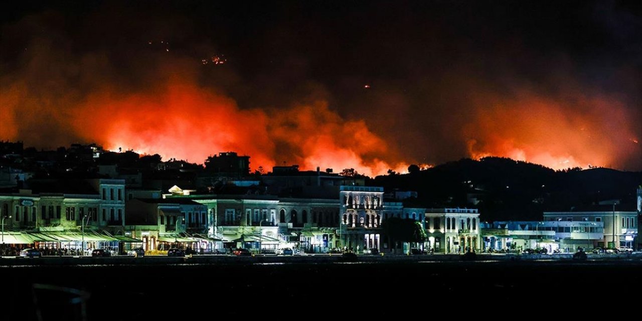 Sakız Adası'nda Çıkan Orman Yangınlarında 122 Bin 690 Dönüm Alan Zarar Gördü