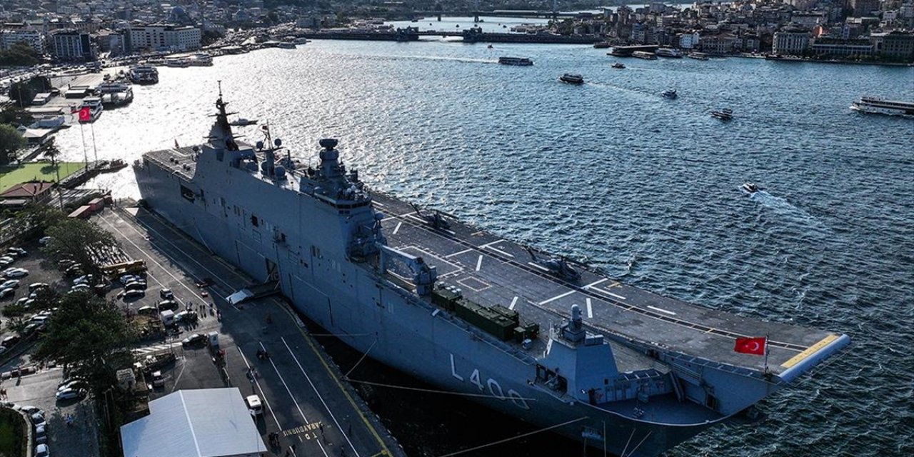 TCG Anadolu, Çanakkale'den İstanbul'a "Zafer Yolculuğu"nu Tamamladı