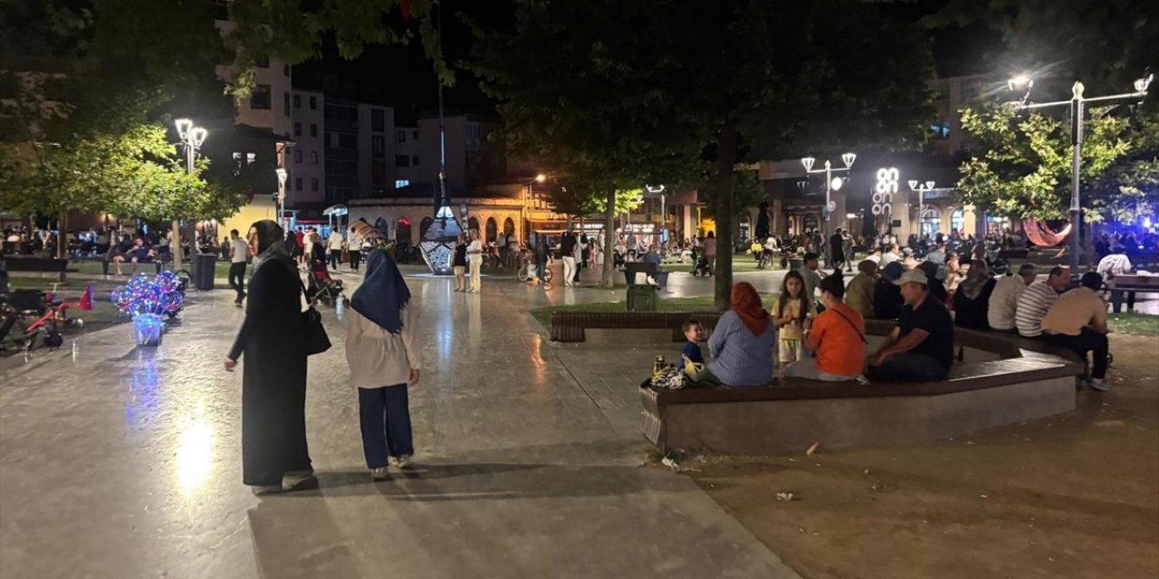 Balıkesir'de Art Arda Depremler Meydana Geldi