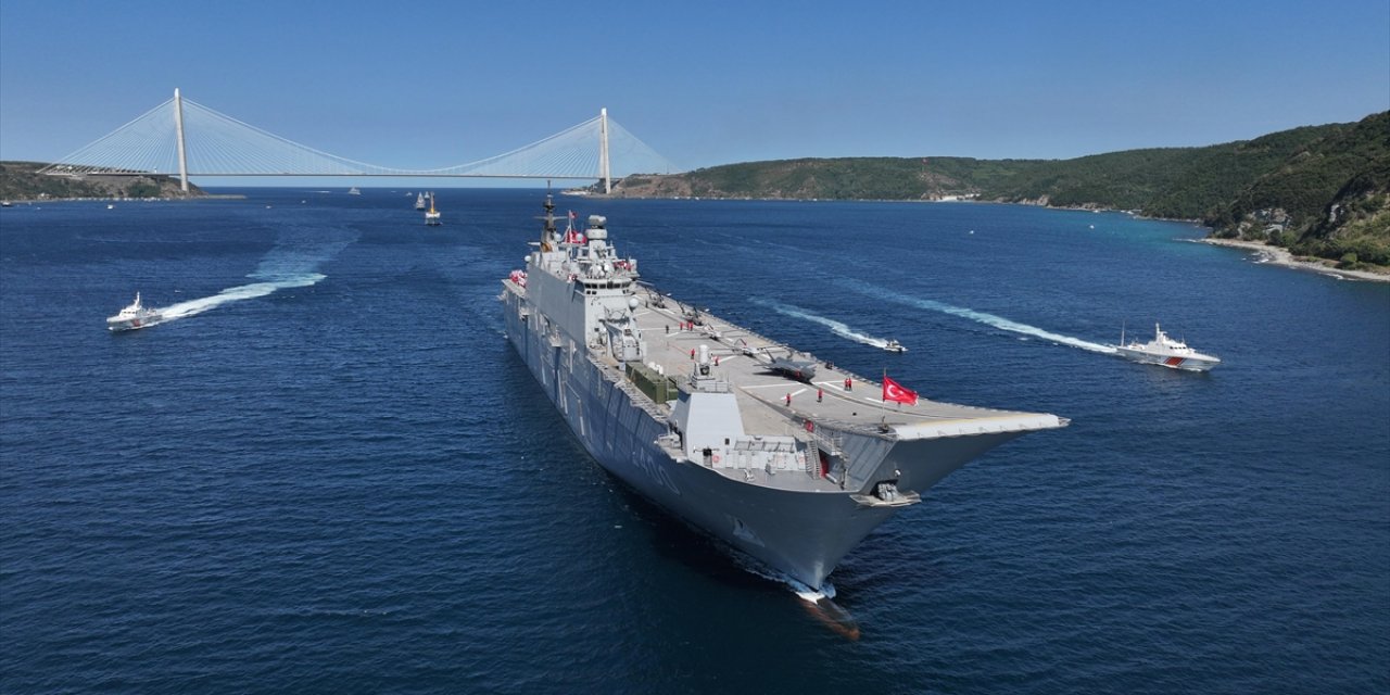 TCG Anadolu Teknofest Mavi Vatan Kapsamındaki İstanbul Boğazı Geçişini Tamamladı