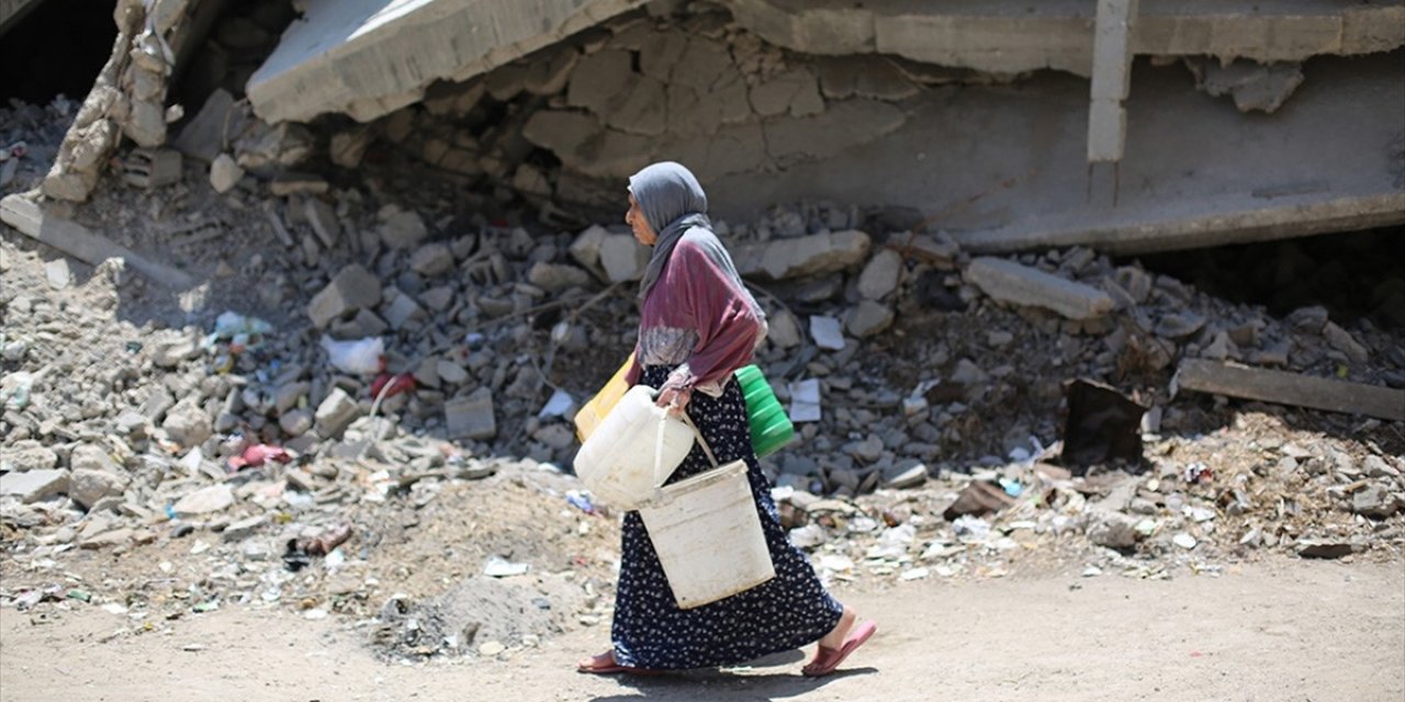 Dünya Genelinde Her 4 Kişiden 1'i Güvenli İçme Suyuna Erişemiyor