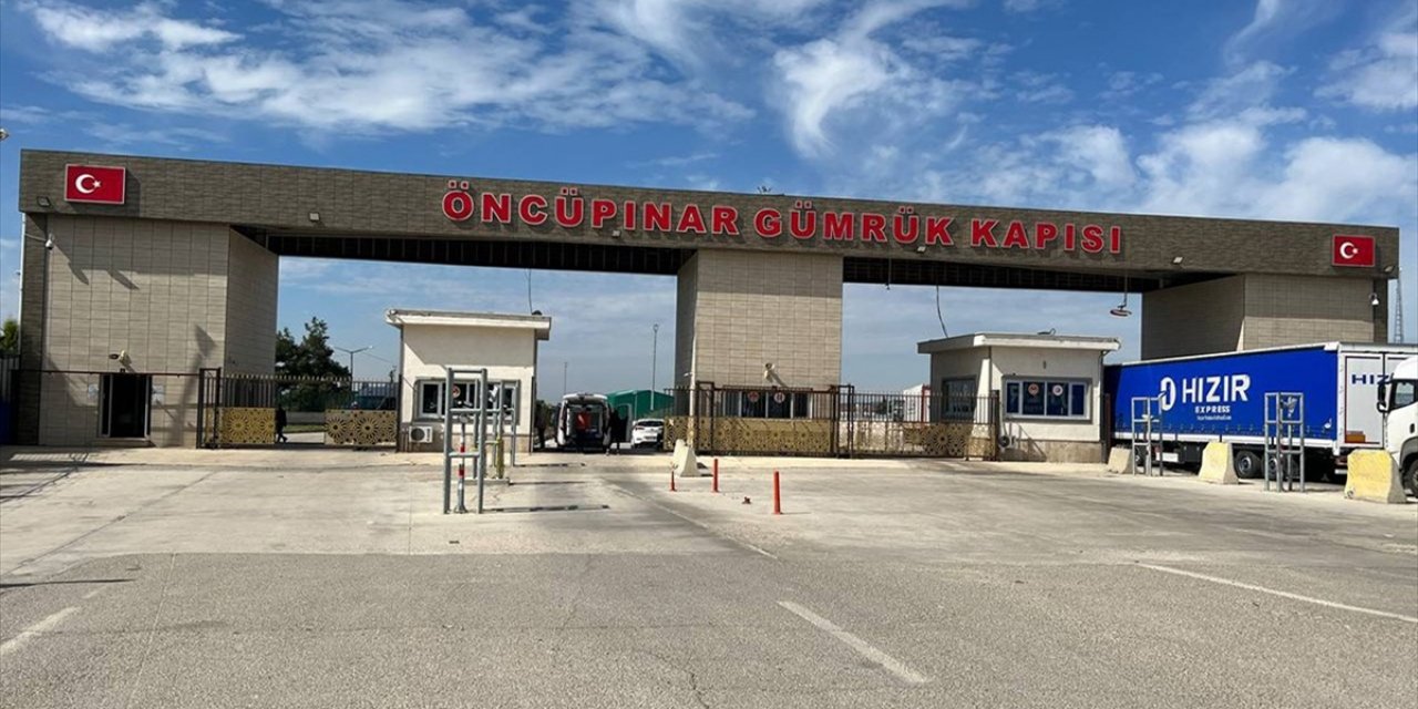 Ticaret Bakanı Bolat: Cilvegözü ve Öncüpınar Gümrük Kapılarında Transit Ticarette 24 Saat Geçiş Serbestleşecek