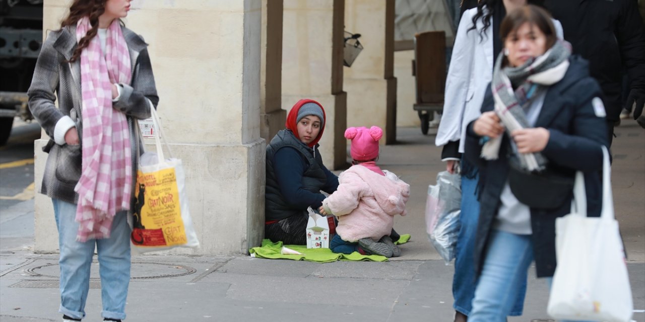 Fransa'da 2 Binden Fazla Çocuk Evsiz