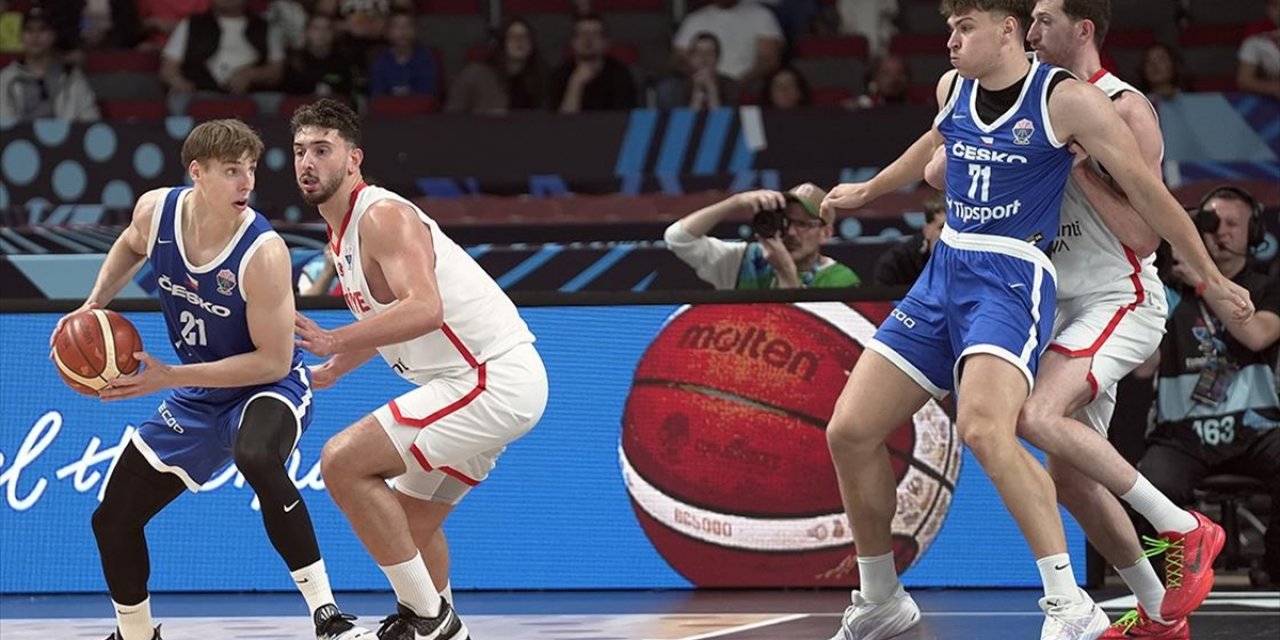 A Milli Erkek Basketbol Takımı, 2025 Avrupa Şampiyonası'nda 2'de 2 Yaptı