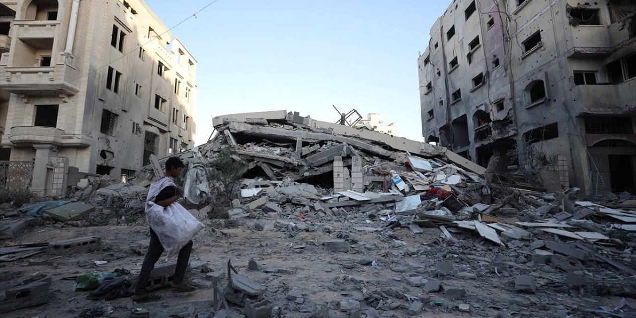 İsrail, Gazze Kentini İşgal Etme Planını "Yakıp Yıkma" Politikasıyla Sürdürüyor