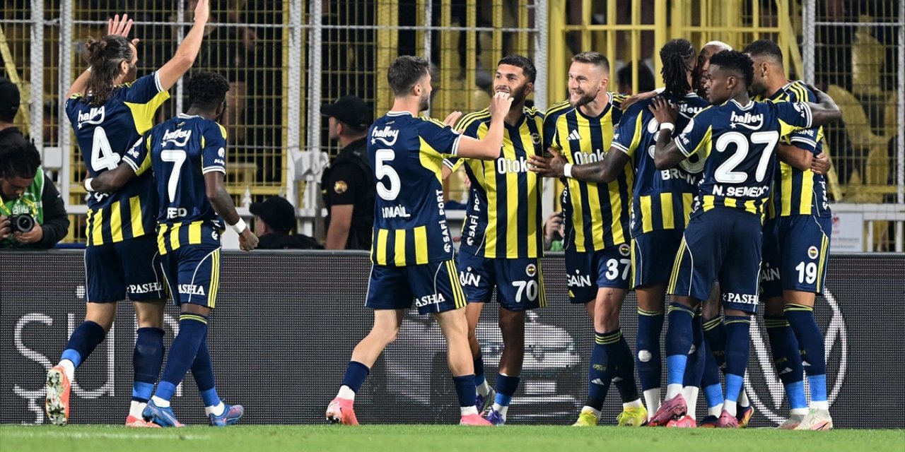 Fenerbahçe, Süper Lig'de Yarın Gençlerbirliği'ne Konuk Olacak