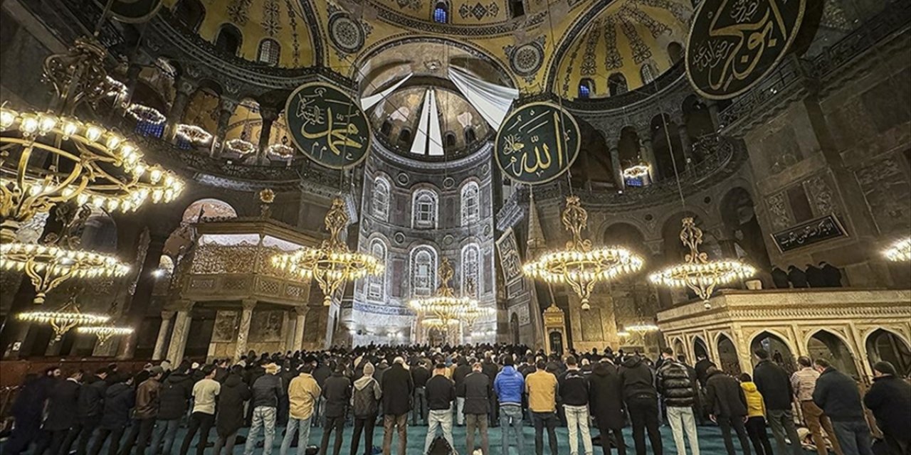 Yarın Mevlit Kandili