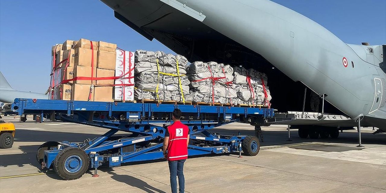 Türk Kızılaydan Afganistan'daki Depremzedelere İnsani Yardım Desteği