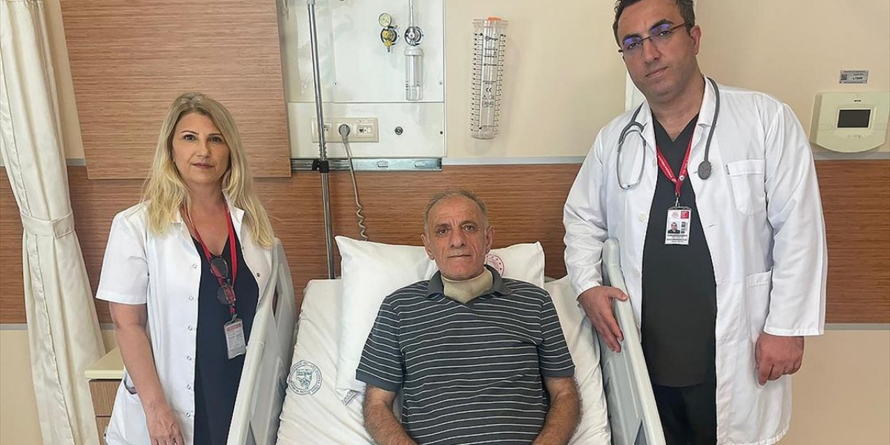 Sigara Bağımlısı Dünyada Nadir Yapılan Çifte Ameliyatla İki Kanserden Kurtuldu