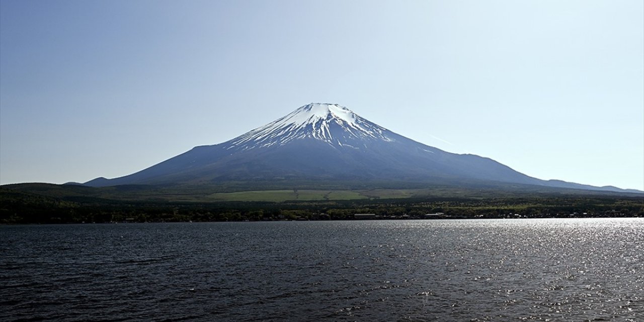 Japonya'da 102 Yaşındaki Dağcı, Fuji Dağı'nın Zirvesine Tırmanan En Yaşlı Kişi Oldu