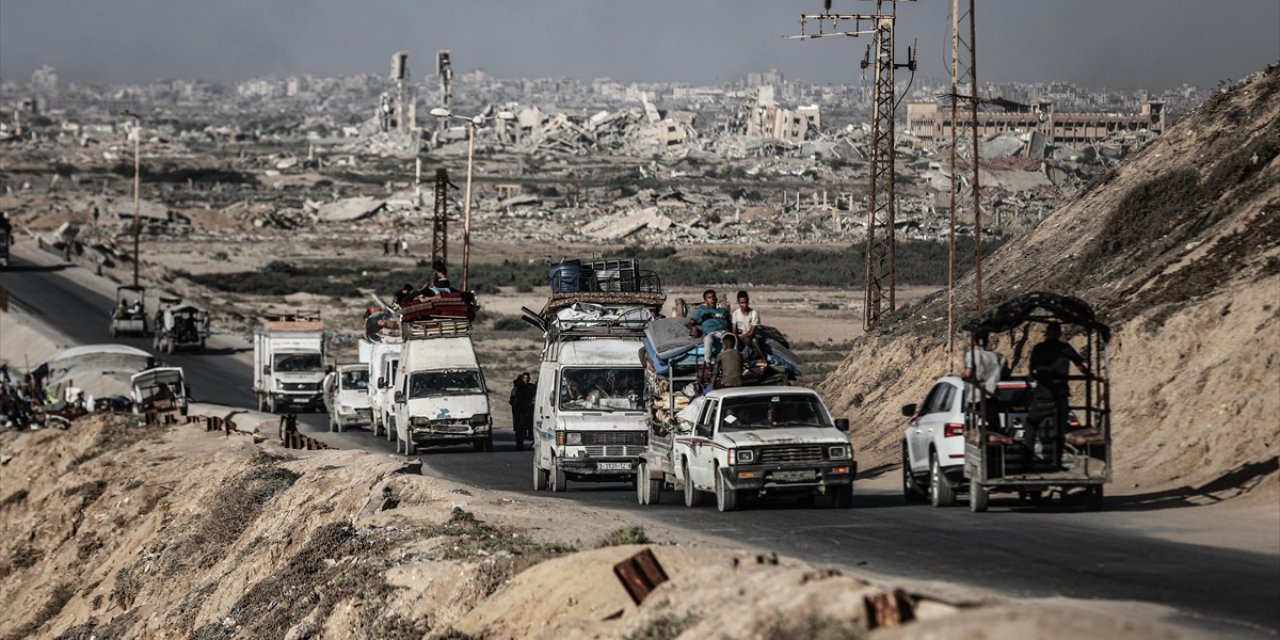 İsrail Ordusunun Tehdidinin Ardından Gazze Kentinden Güneye Doğru "Göç Hareketi" Yaşanıyor