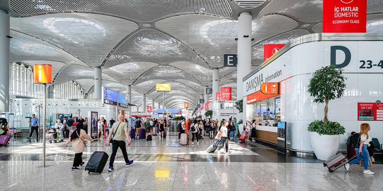 Yılın 8 Ayında Hava Yoluyla 162,6 Milyon Yolcu Seyahat Etti
