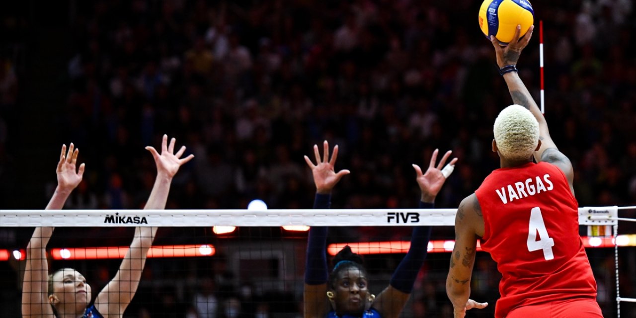 A Milli Kadın Voleybol Takımı, 2025 Fıvb Dünya Şampiyonası'nda Gümüş Madalya Kazandı