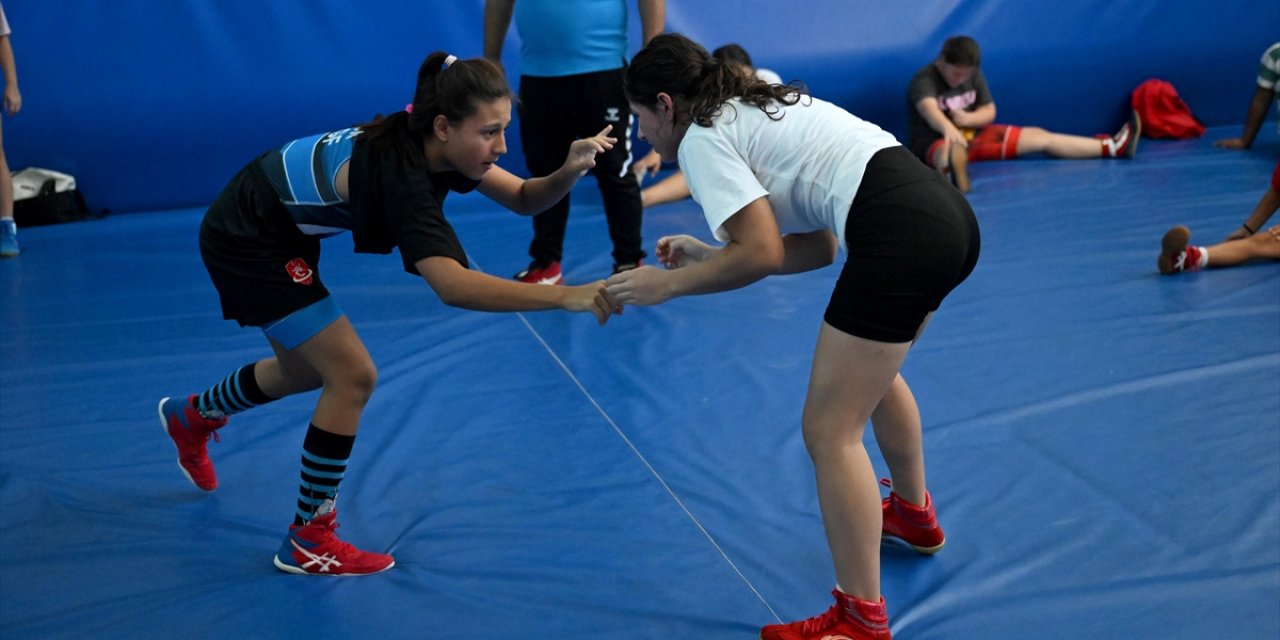 Edirne'de "Kadın Güreşinde Güzel Çalışmalar"
