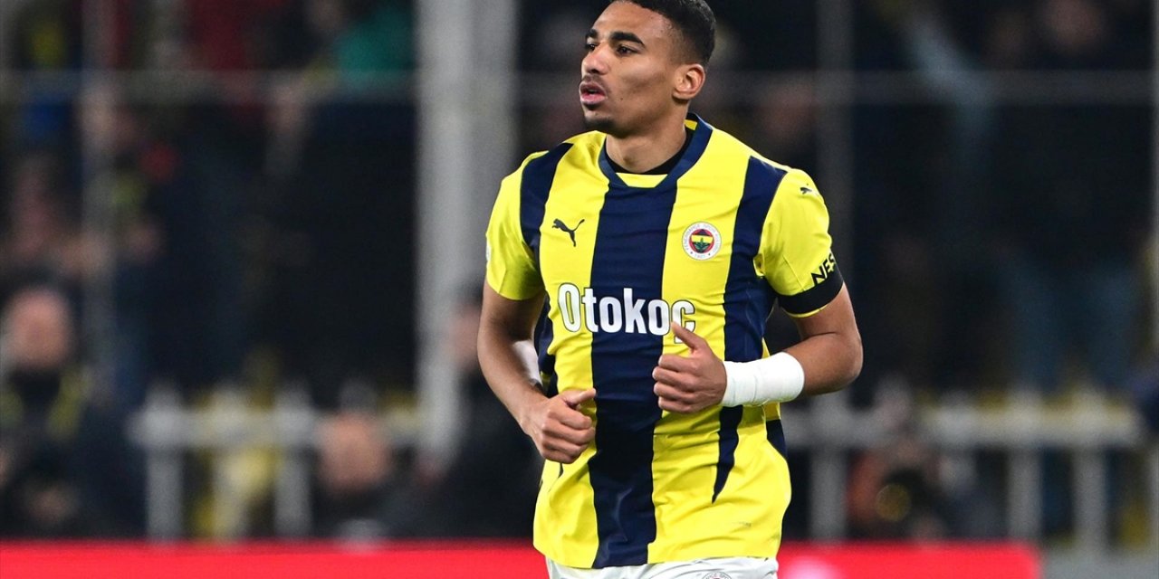 Fenerbahçeli Futbolcu Alexander Djiku, Spartak Moskova'ya Transfer Oldu