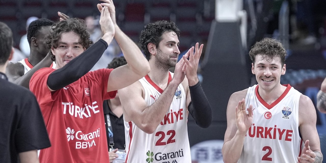 A Milli Basketbol Takımı Avrupa Şampiyonası'nda Madalya Hedefine Adım Adım Yaklaşıyor