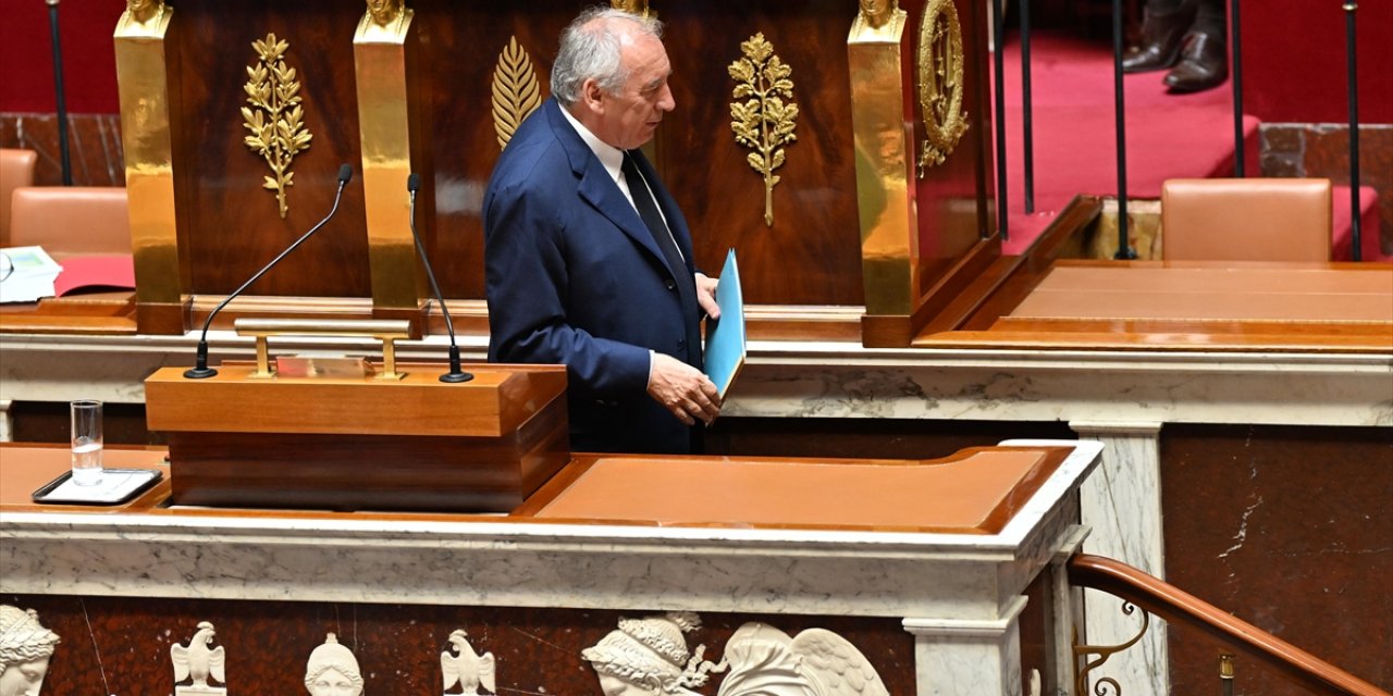 Fransa Başbakanı Bayrou Liderliğindeki Hükümetin Düşüşü Ülkede Kredi Notu Baskısı Yaratıyor