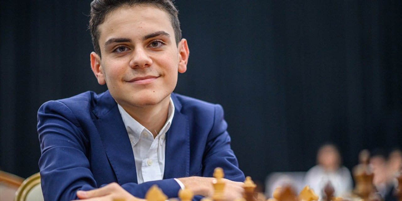 Büyükusta Ediz Gürel, Dünya Şampiyonu Gukesh'i Mağlup Etti