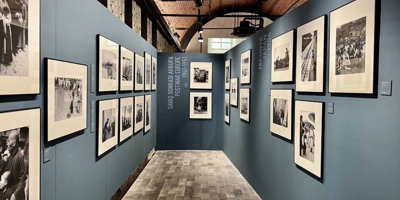 "Robert Capa-Gerçek En İyi Fotoğraftır" Sergisi Ara Güler Müzesi'nde Açıldı