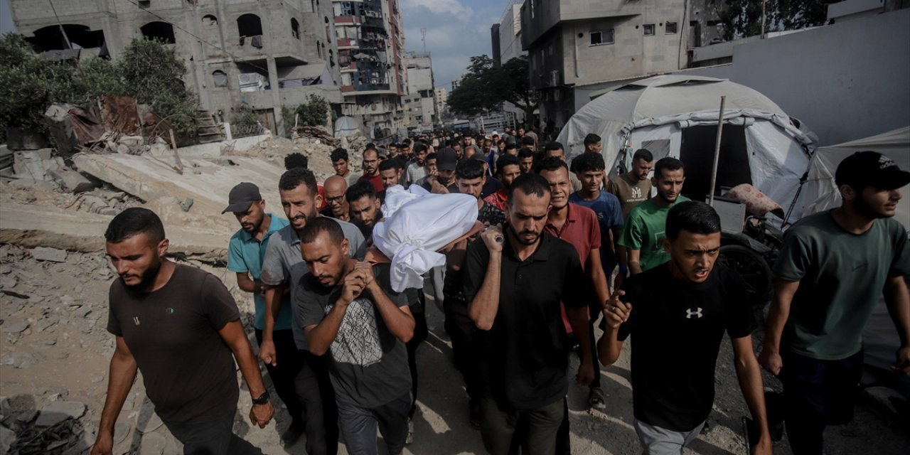 İsrail Ordusunun Gazze'ye Saldırılarında 20 Filistinli Hayatını Kaybetti