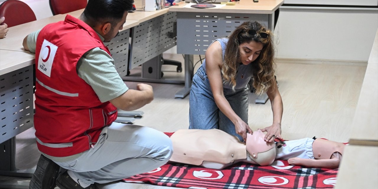 İlk Yardım Eğitimleri Tescillenen Türk Kızılay 8 Ayda 69 Bin Kişiye Ulaştı