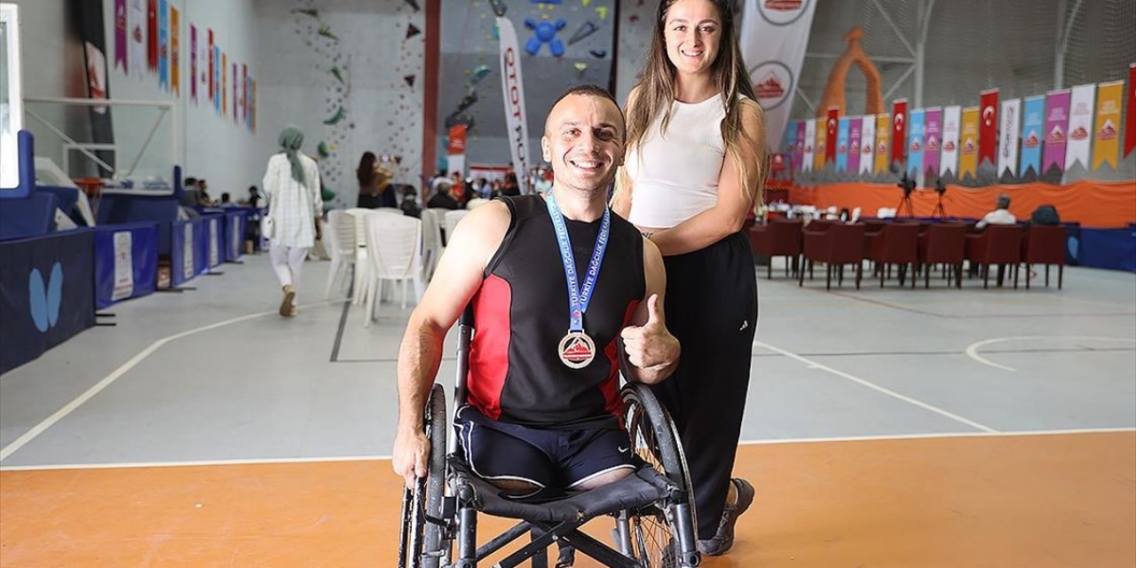 Trafik Kazasında Bacaklarını Kaybetti Sporla Hayata Tutundu