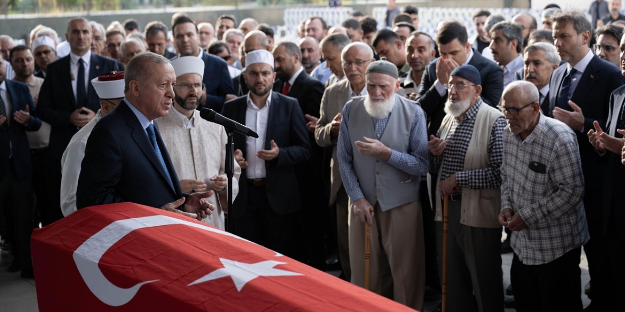 Cumhurbaşkanı Erdoğan, Başdanışmanı Hamdi Kılıç'ın Cenaze Namazına Katıldı