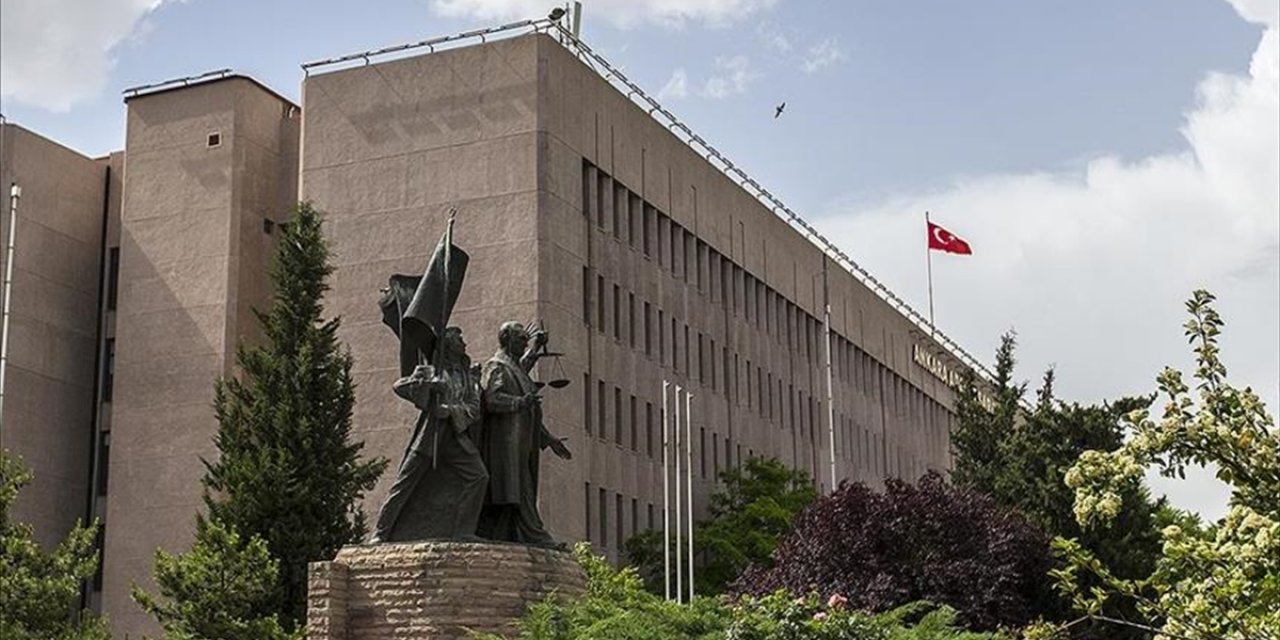 CHP'nin 38. Olağan Kurultayı ve 21. Olağanüstü Kurultayı'nın İptaline İlişkin Davada Ara Karar