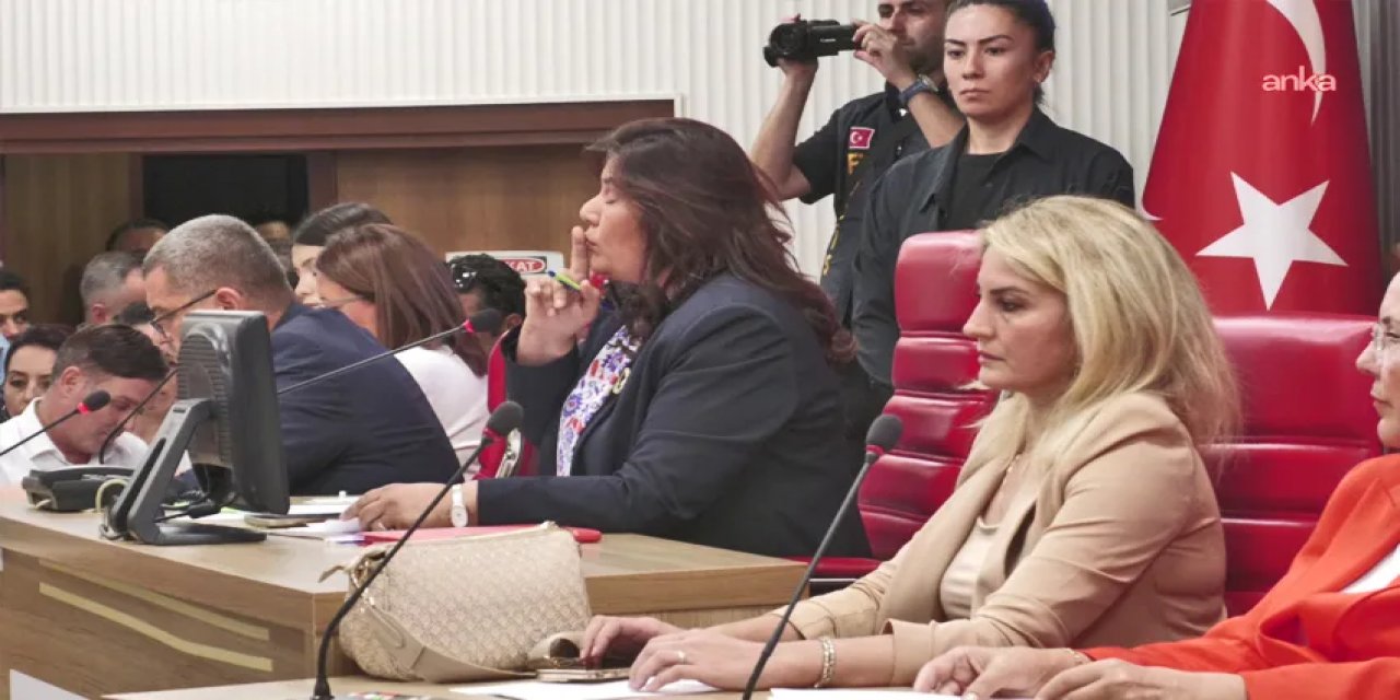 Geniş Güvenlikli Meclis Toplantısında Gerginlik!