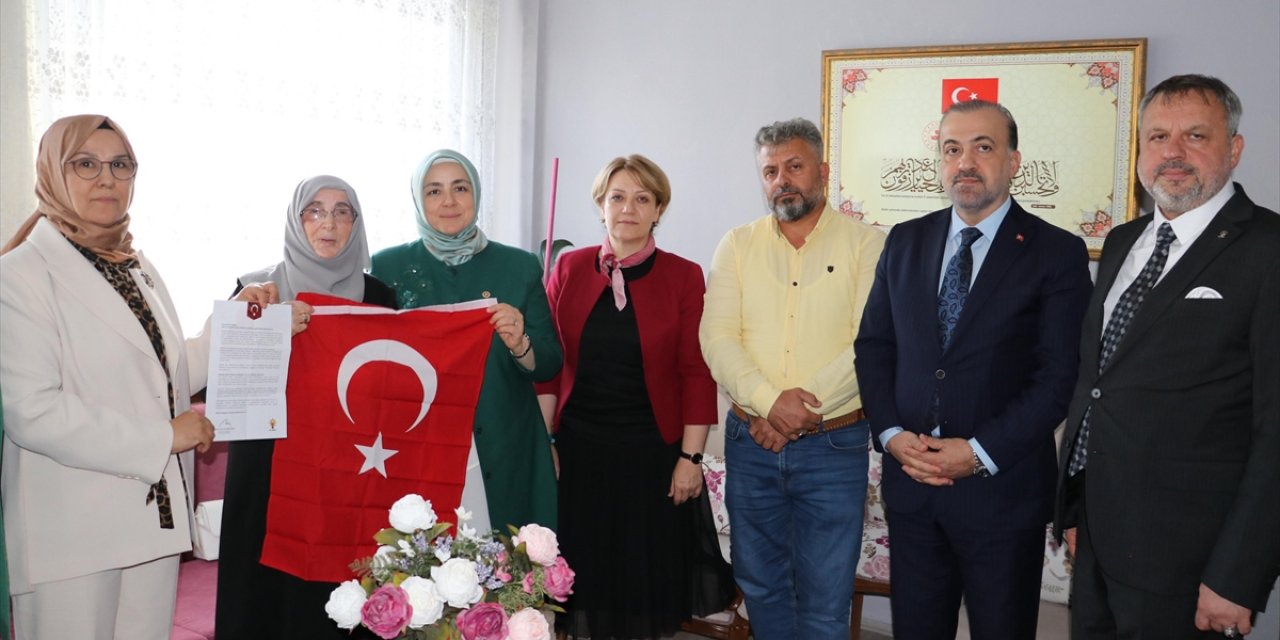 Cumhurbaşkanı Erdoğan'ın "Terörsüz Türkiye" Mektubu Kocaeli'deki Şehit Ailesine Ulaştı