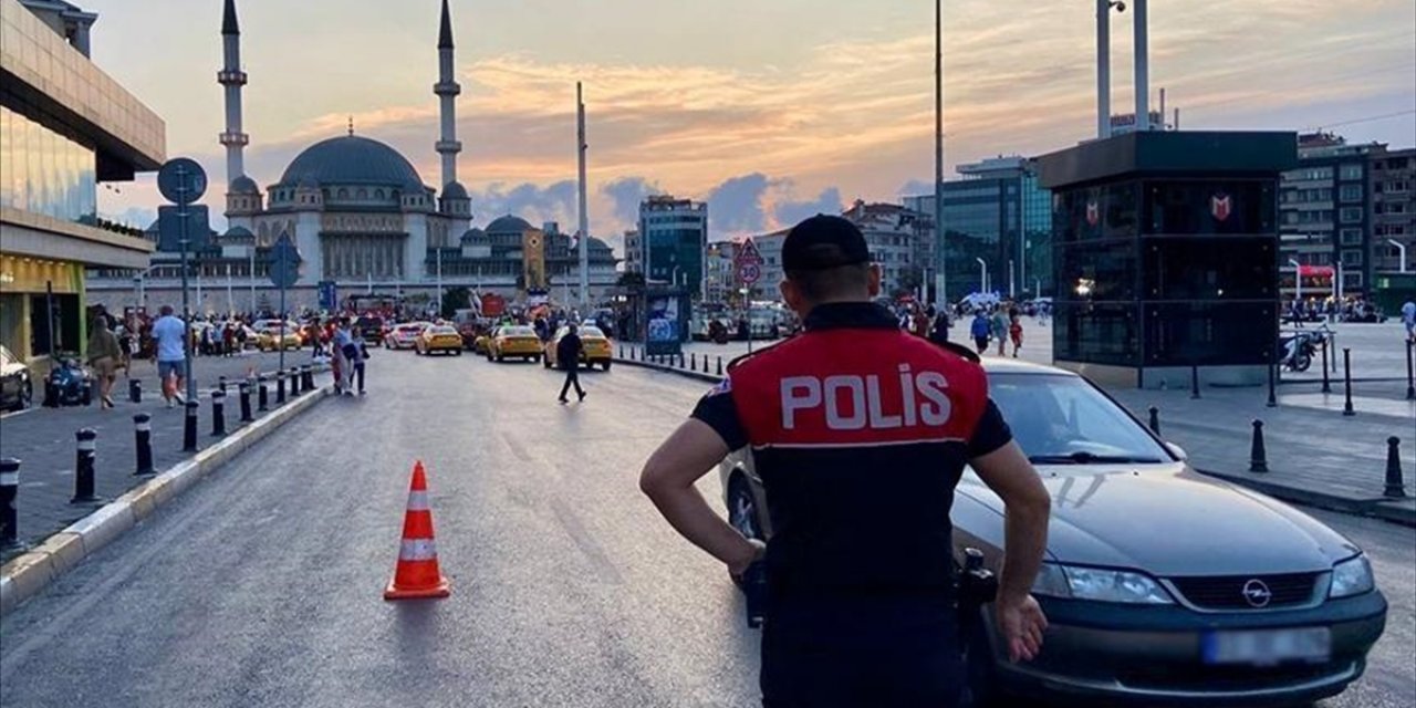 "Huzur İstanbul" Uygulamasında 873 Kişi Gözaltına Alındı