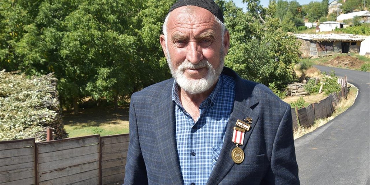 Bitlisli Kıbrıs Gazisi, Barış Harekatında Yaşadığı Zorlukları Unutamıyor