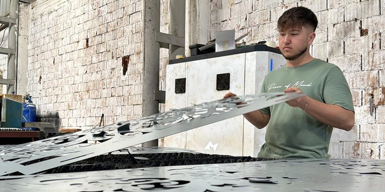 "Yılın Çırağı" Seçilen Genç, Kendi Fabrikasını Kurup İstihdam Oluşturmayı Hedefliyor