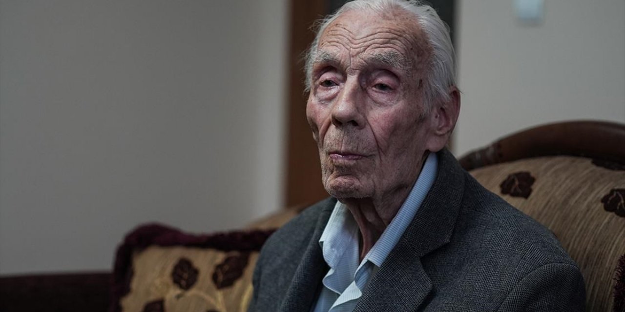 Kore Savaşı'nda Bandocu Olarak Görev Yapan İzmirli Gazi, Şehitler İçin Çaldıkları Marşları Unutamıyor