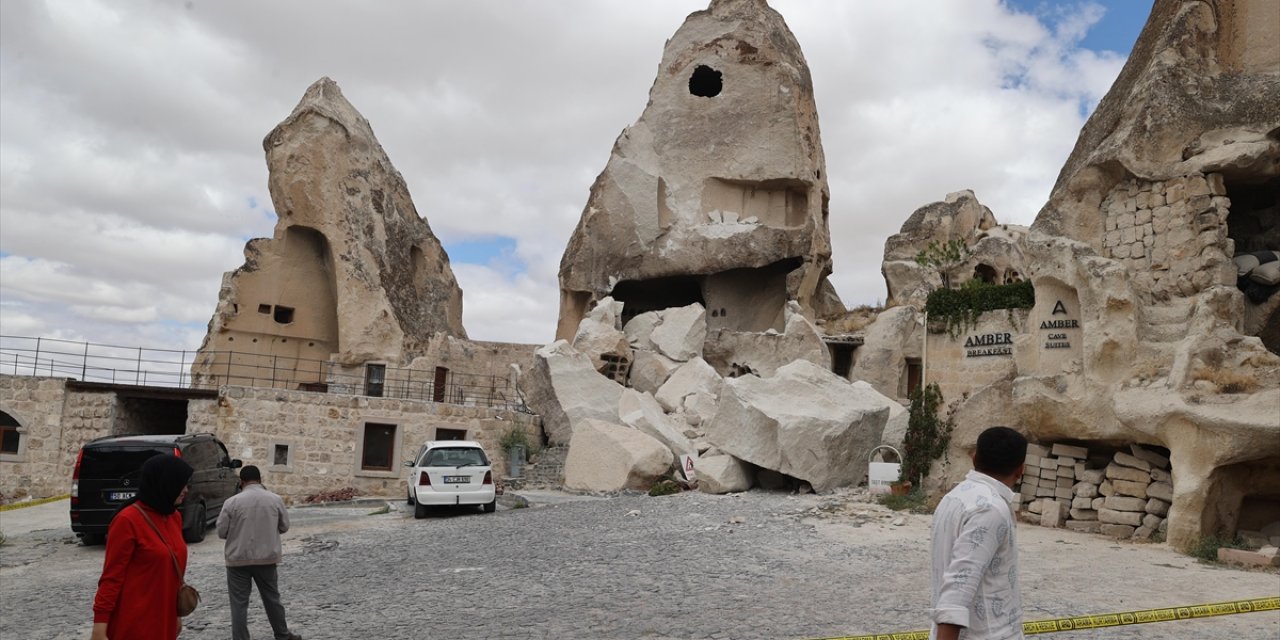 Nevşehir'de Peribacasının Bir Bölümü Çöktü