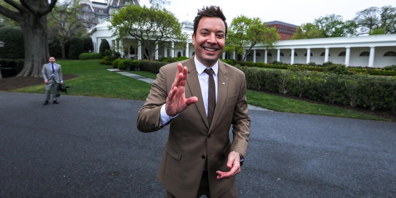 ABD'li Komedyen Fallon'dan Charlie Kirk Paylaşımı Nedeniyle Programı Askıya Alınan Kimmel'a Destek