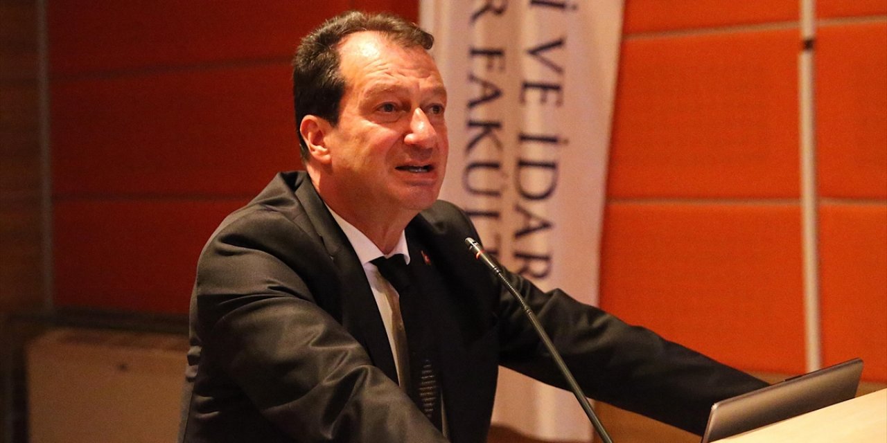 Dicle Üniversitesi'nde Yeni Akademik Yılda İlk Dersin Konusu "Gazze" Oldu