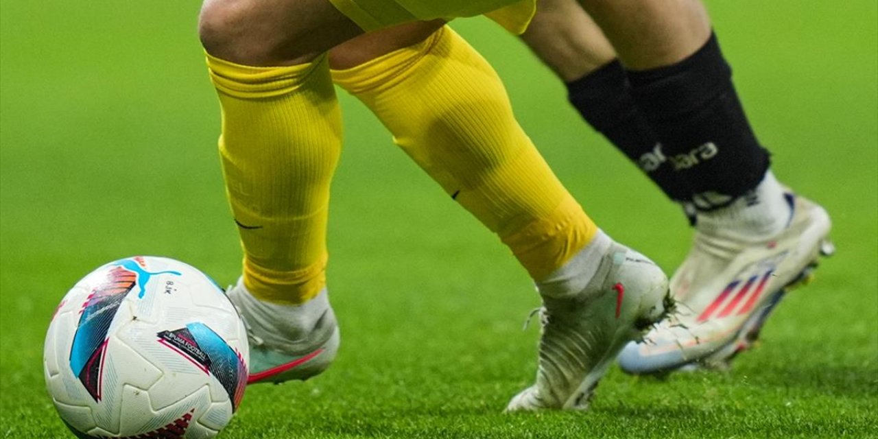 Beşiktaş, Erteleme Maçında Yarın Kayserispor'a Konuk Olacak