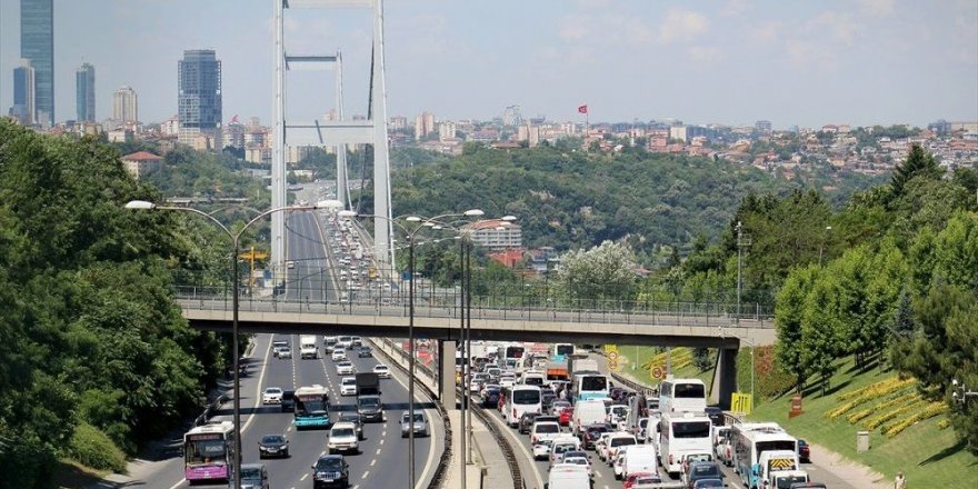 Boğaz Köprüleri ve Otoyol Geçiş Ücretlerine Zam
