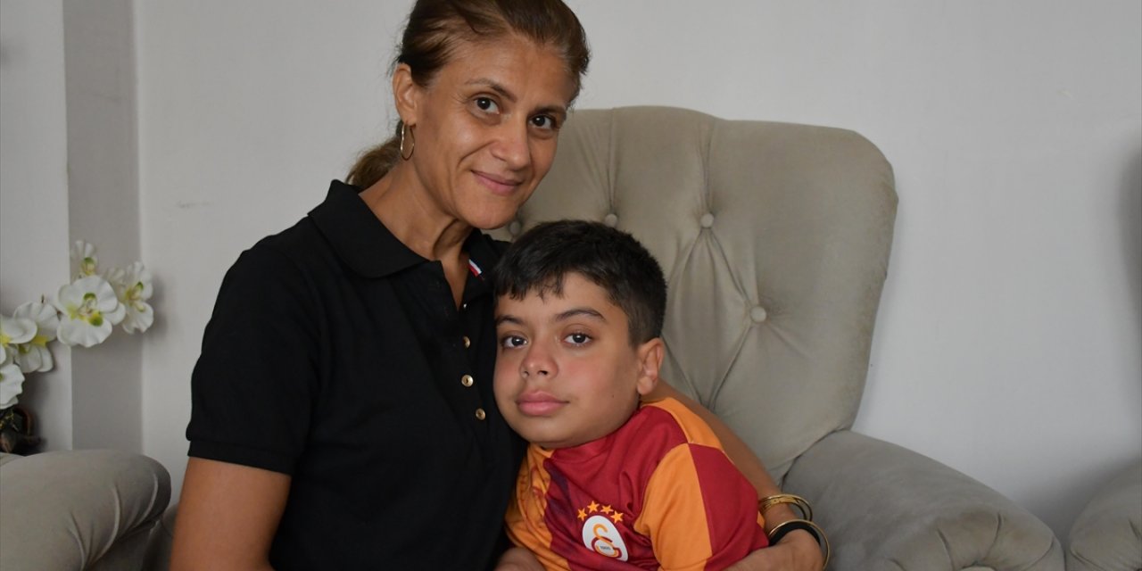 Morquio Sendromlu Deniz, Annesinin İlgisi ve Şefkatiyle Sosyalleşiyor