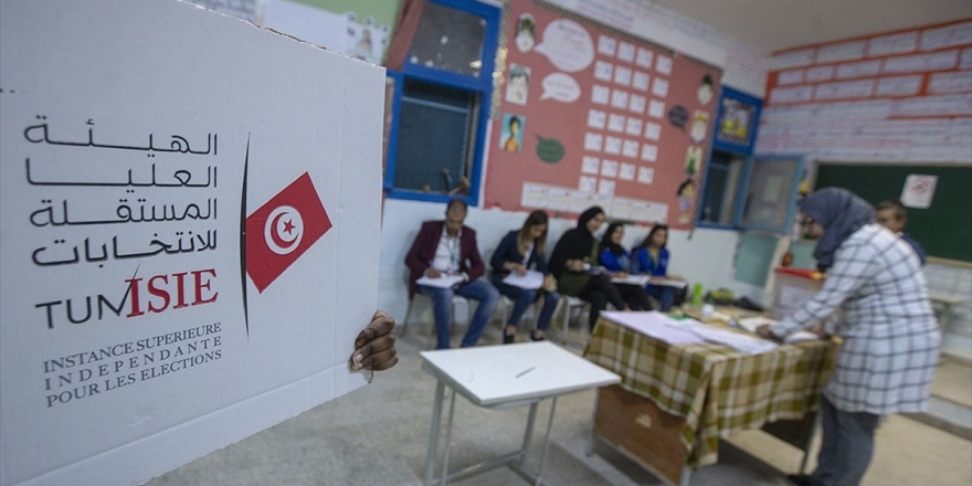 Tunus'ta Parlamento Seçiminin Galibi Nahda Hareketi